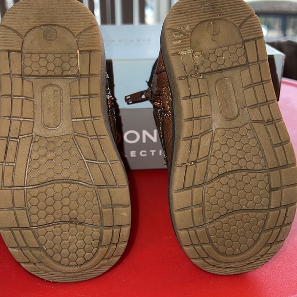 London Fog Boots NWOT - Picture 3 of 3